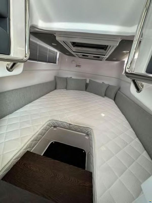 Axopar 37 Cross Cabin BRABUS Line