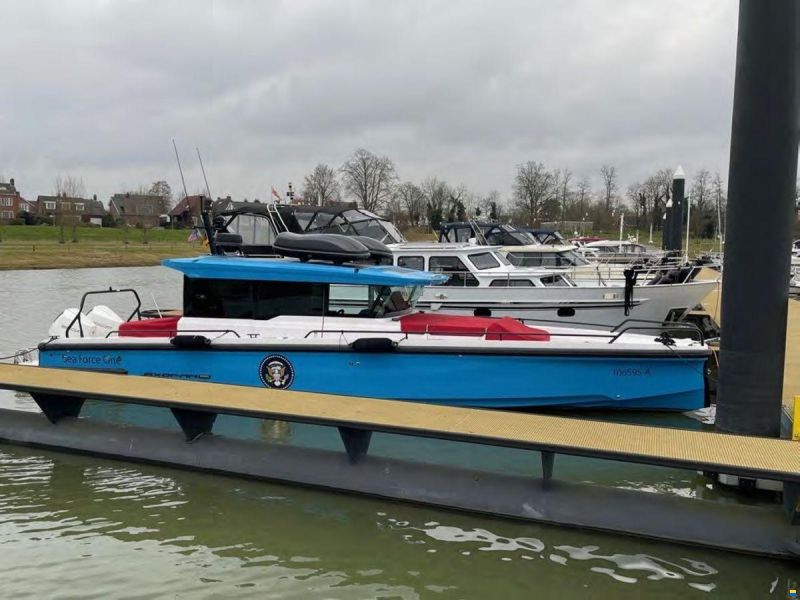 Axopar 37 Cross Cabin BRABUS Line