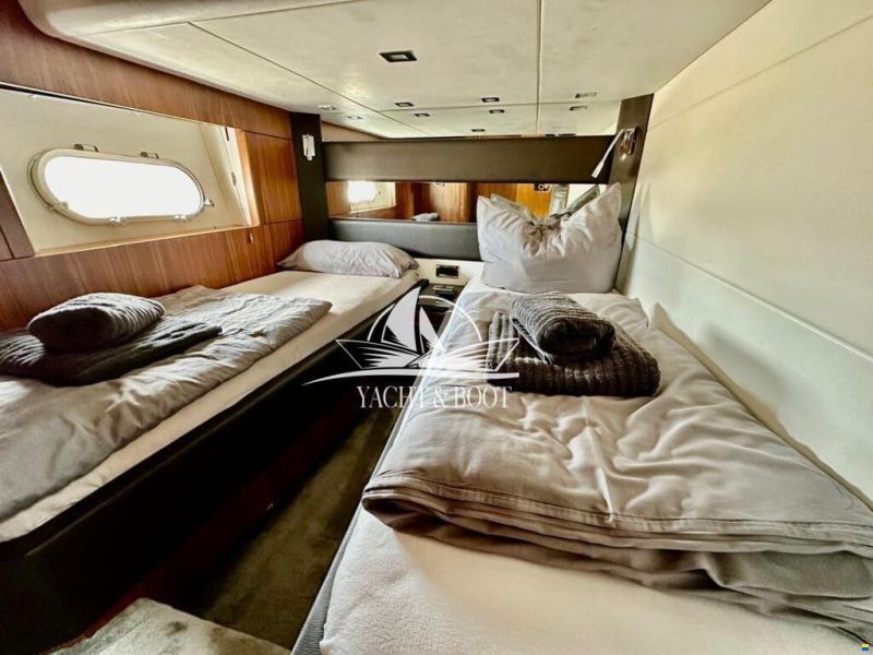 Sunseeker Predator 74 Sports Fly