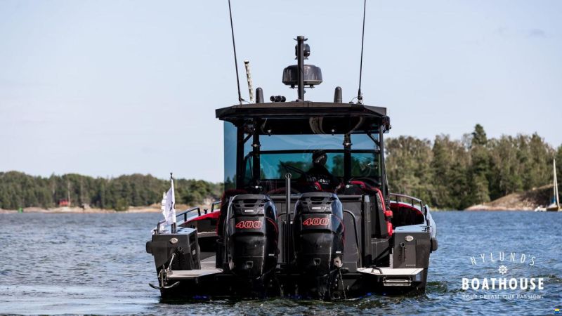 Axopar Brabus Shadow 800