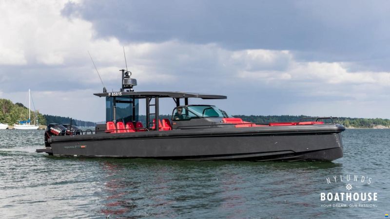 Axopar Brabus Shadow 800