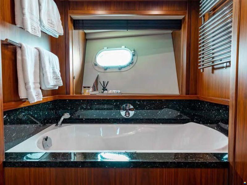 Sunseeker 37 Metre Yacht