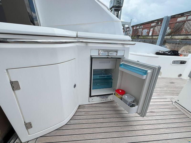 Sunseeker Predator 52