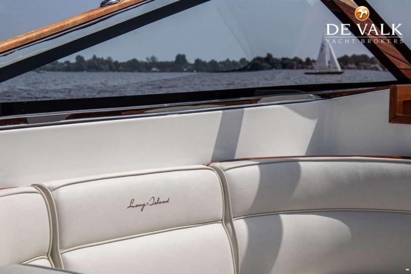 Long Island 33 Runabout