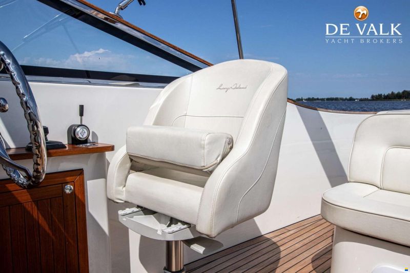 Long Island 33 Runabout