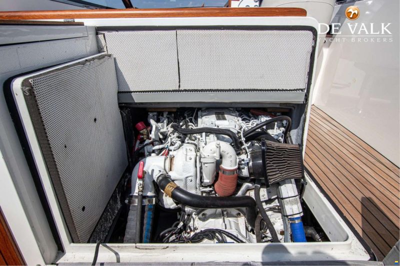 Long Island 33 Runabout