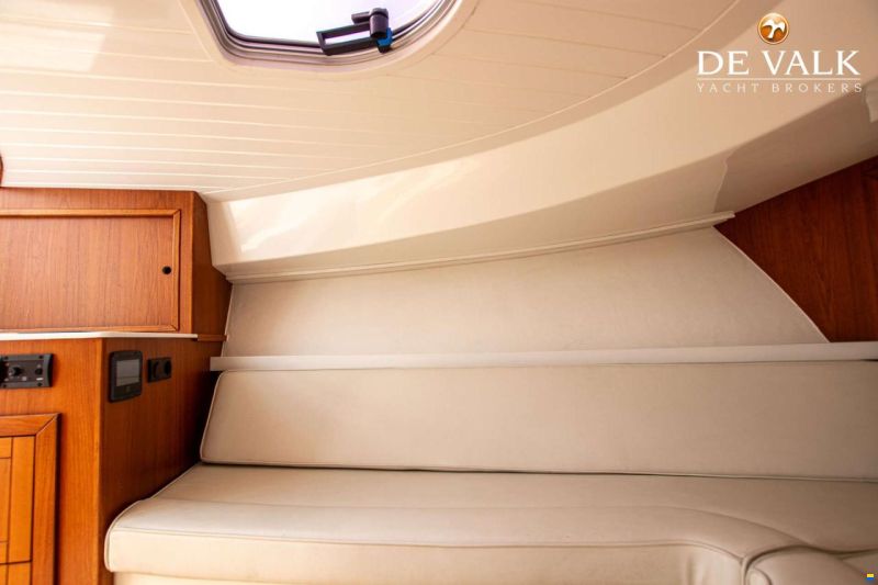 Long Island 33 Runabout