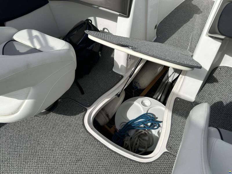 Rinker 216 Captiva