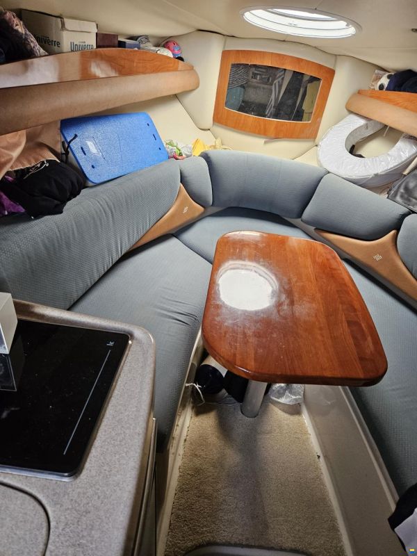 Four Winns Vista 258