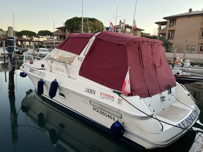 Fjord Dolphin 975