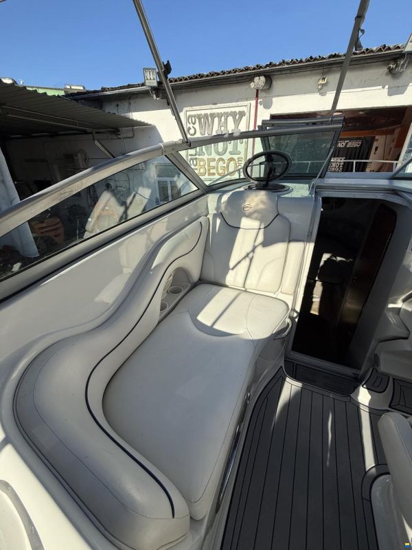 Crownline 270 CR