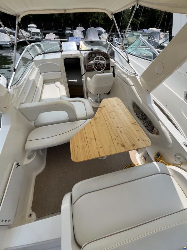 Wellcraft Martinique 2400