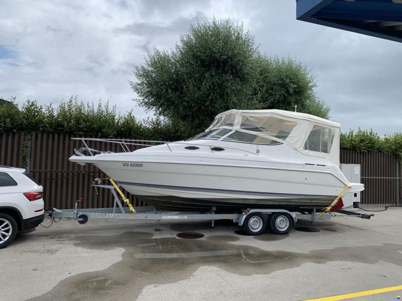 Wellcraft Martinique 2400