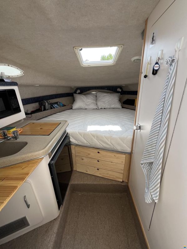 Wellcraft Martinique 2400