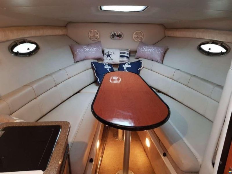 Crownline 242 CR