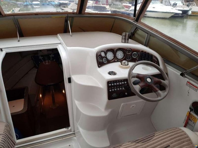 Crownline 242 CR