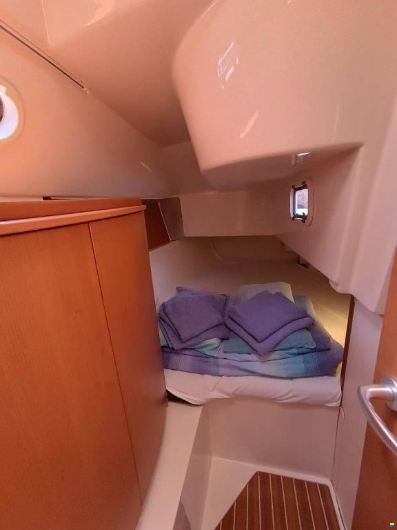 Hanse 325