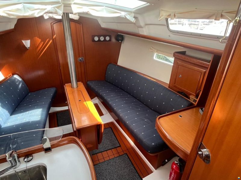 Beneteau Oceanis 323 Clipper
