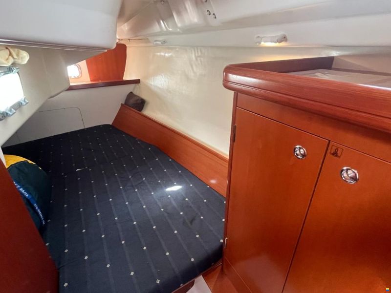 Beneteau Oceanis 323 Clipper
