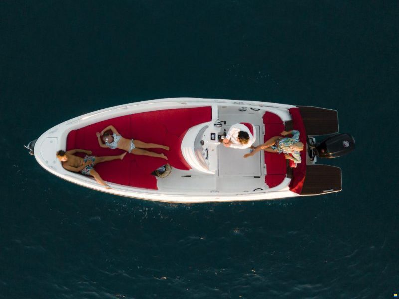 Clear Marine Aries Open + Yamaha 40/60