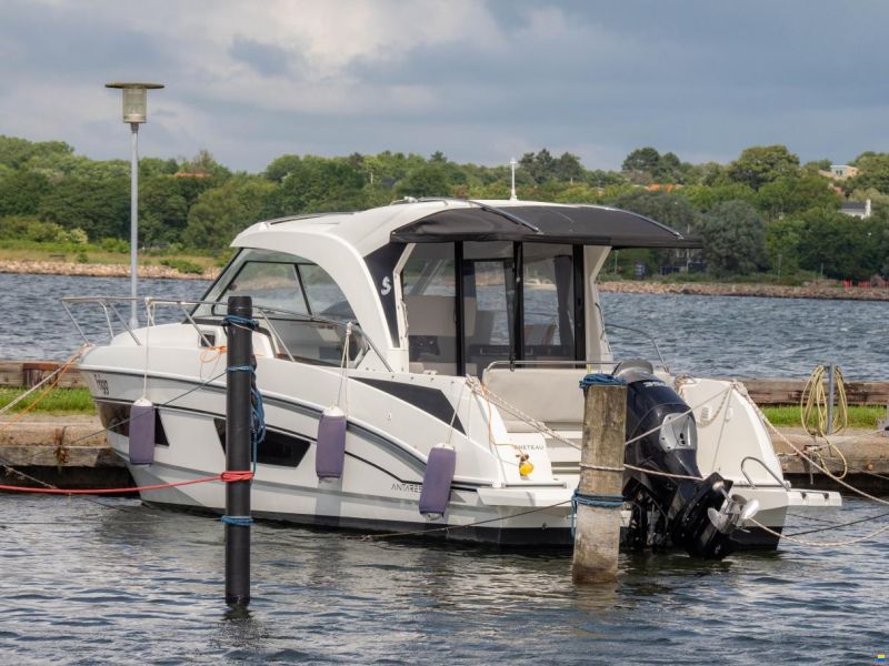 Beneteau Antares 9
