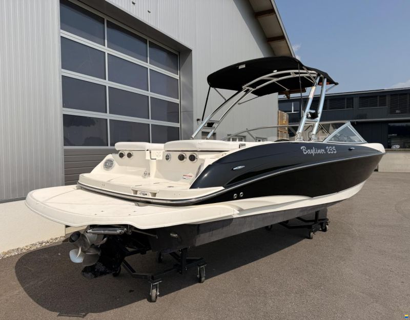 Bayliner 235 BR