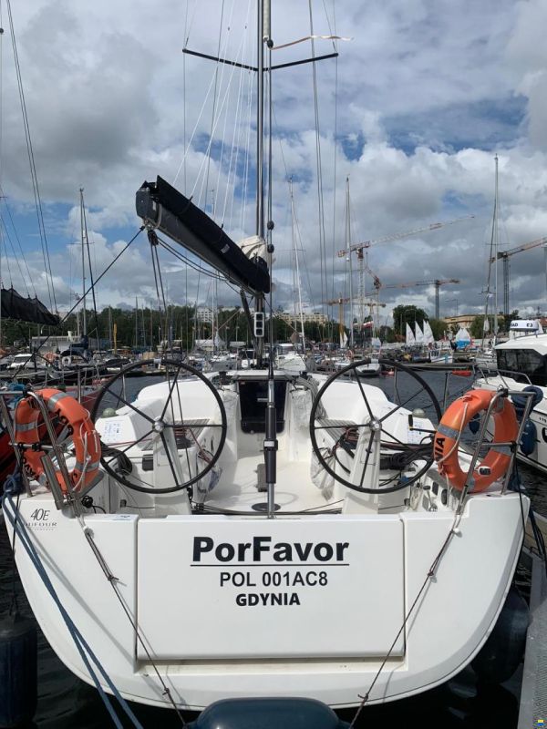 Dufour 40 E Performance