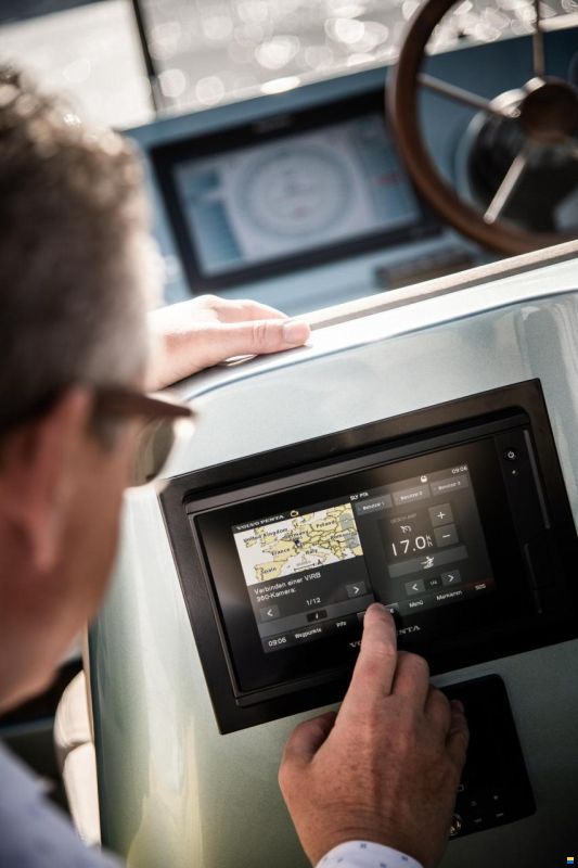 Ganz Boats Ovation 7.6 Cabin