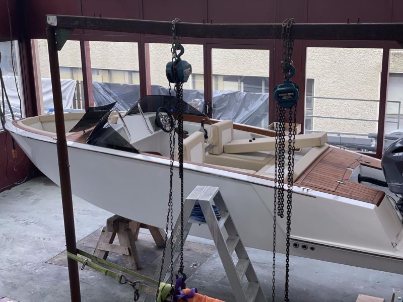 VTS Boats Flying Shark 5.7