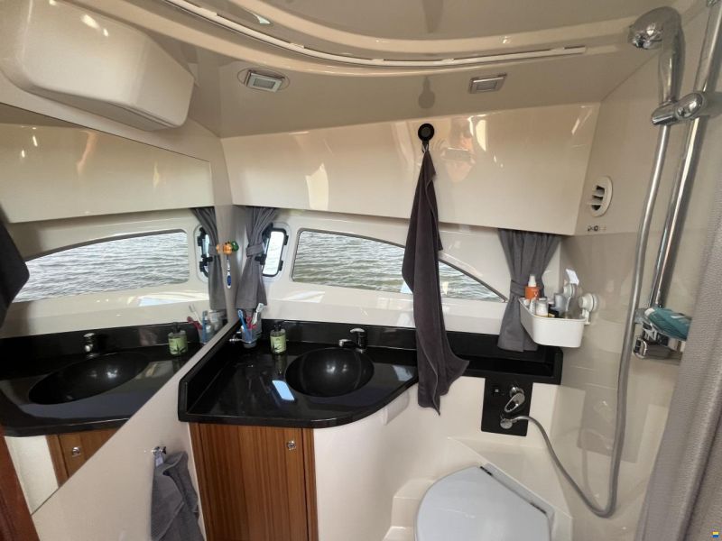 Marex 310 Sun Cruiser