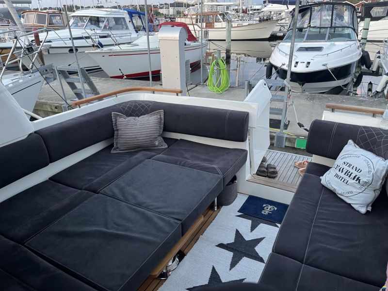Marex 310 Sun Cruiser