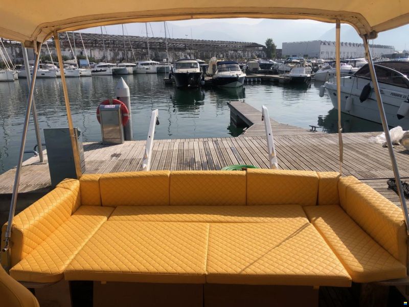 Chris Craft Catalina 28