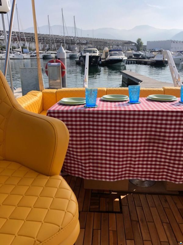 Chris Craft Catalina 28