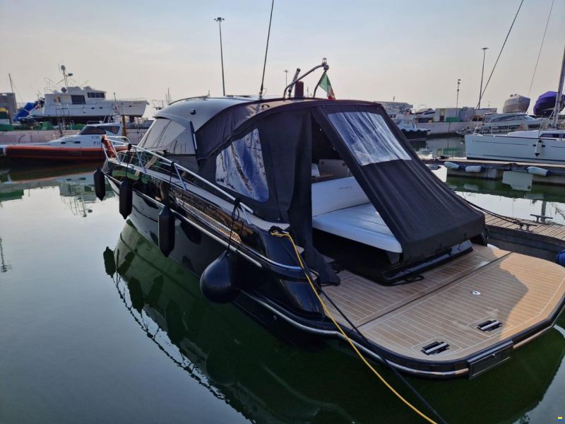 Focus Motor Yacht Power GTX 36