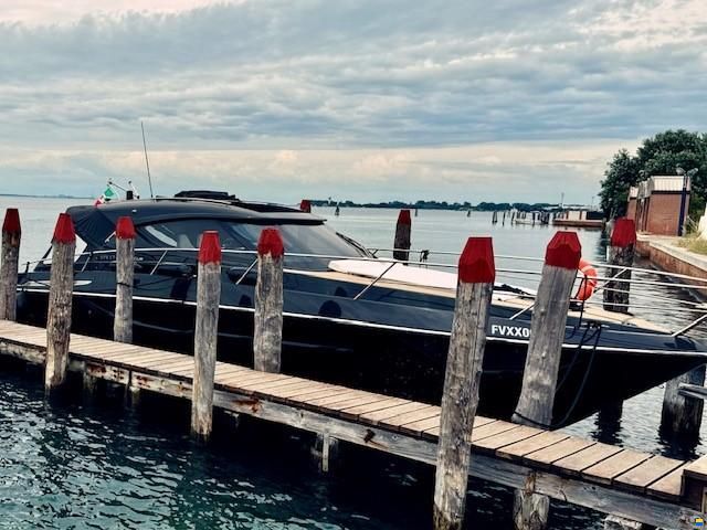 Focus Motor Yacht Power GTX 36