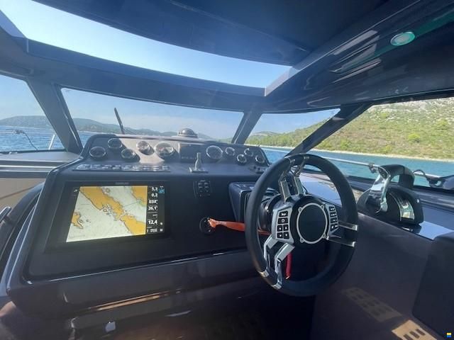 Focus Motor Yacht Power GTX 36