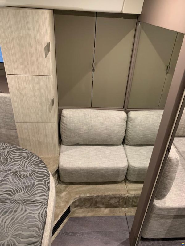 Cranchi M 44 HT