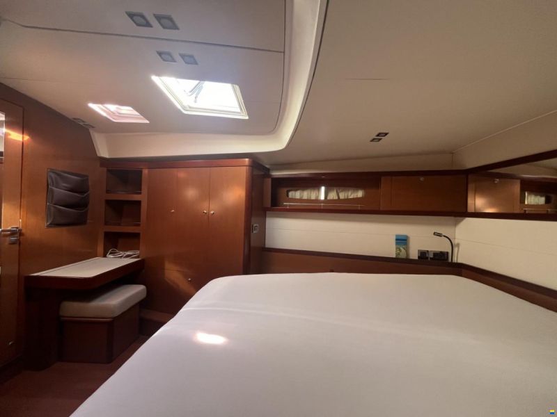 Beneteau Segelyacht Beneteau Oceanis 58