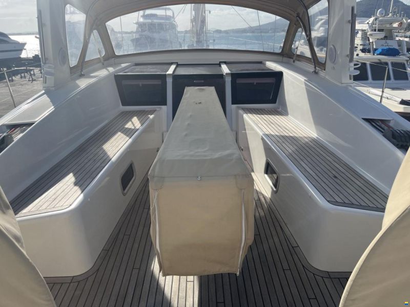 Beneteau Segelyacht Beneteau Oceanis 58