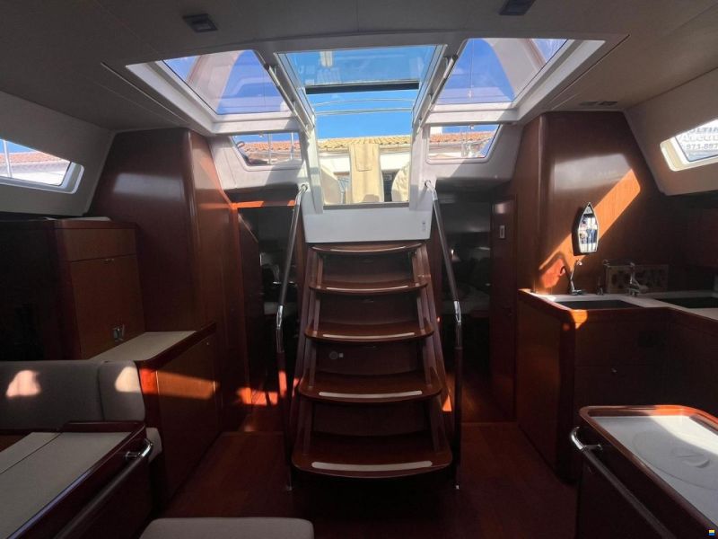 Beneteau Segelyacht Beneteau Oceanis 58