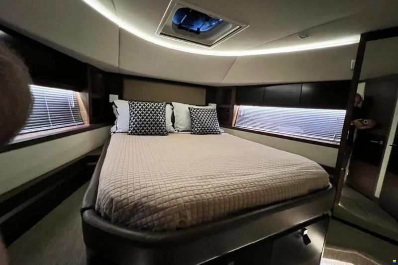 Sea Ray L650 Fly