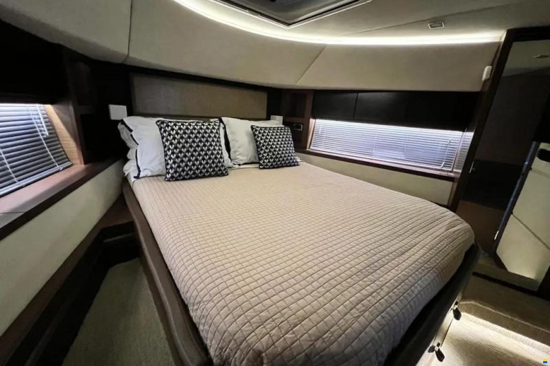 Sea Ray L650 Fly