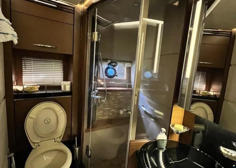 Sea Ray L650 Fly