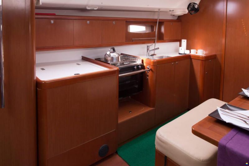 Beneteau Oceanis 43 A/C