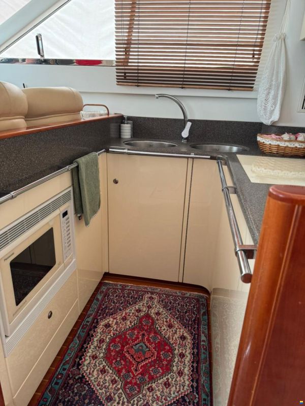 Fairline Squadron 59