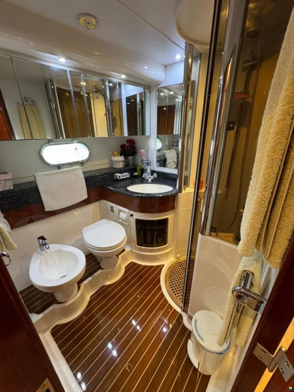 Fairline Squadron 59