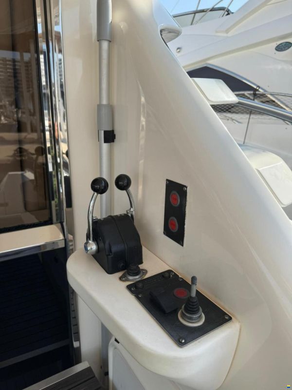 Fairline Squadron 59