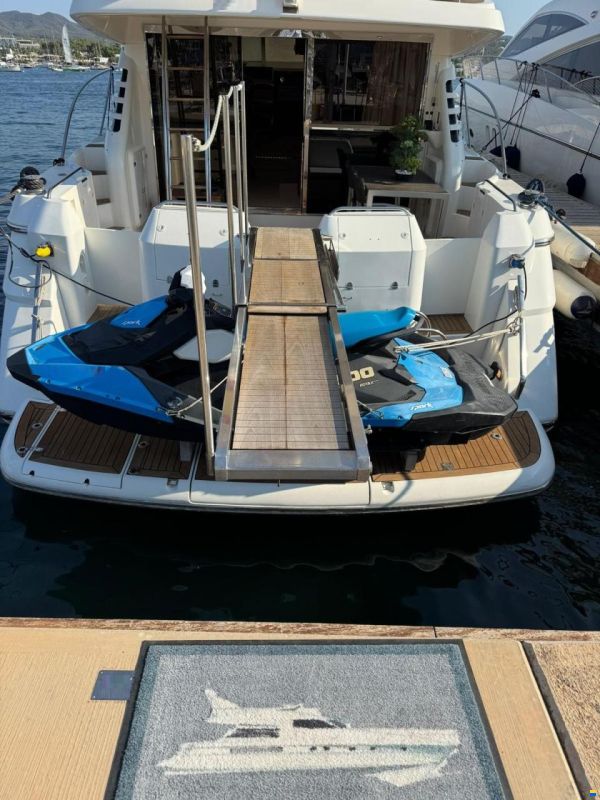 Fairline Squadron 59