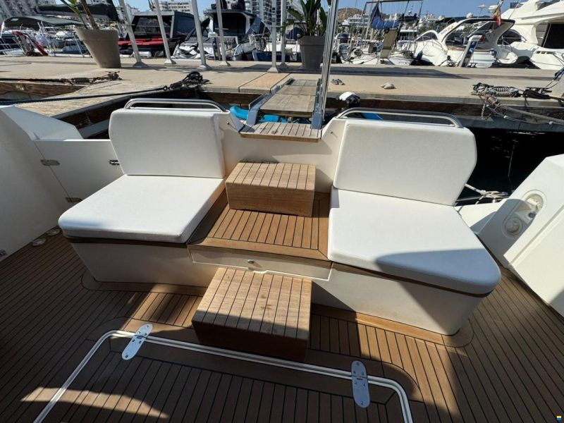 Fairline Squadron 59