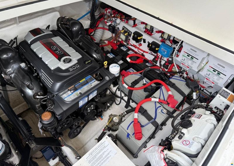 Sea Ray 320 Sundancer